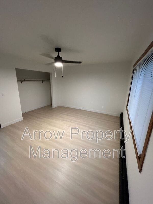 Building Photo - 215 E Arbor Ave