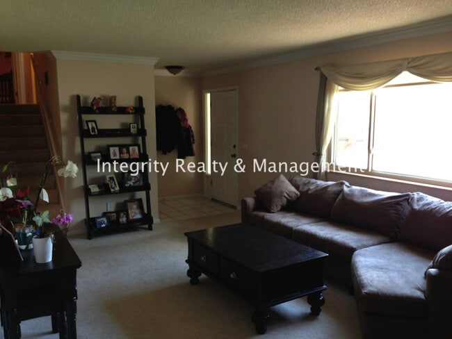 Building Photo - 13637 Pisces Ct