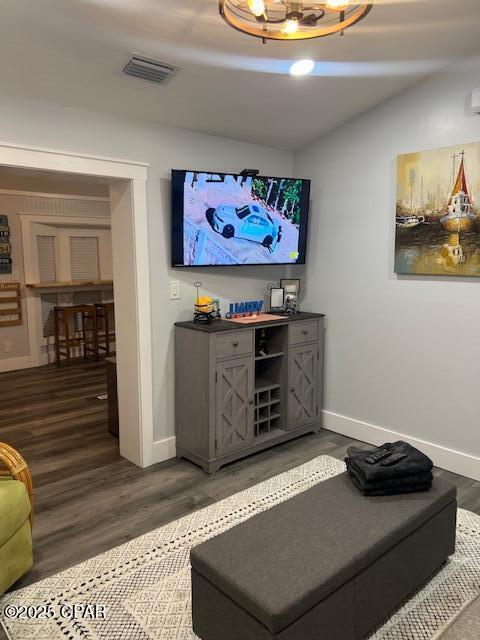 Foto del edificio - 1219 Thomas Dr