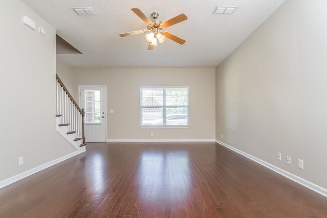 Foto del edificio - 3338 Cotswold Ln