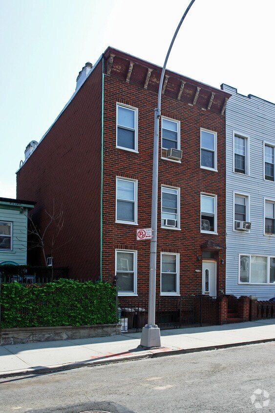 Primary Photo - 279 16th St