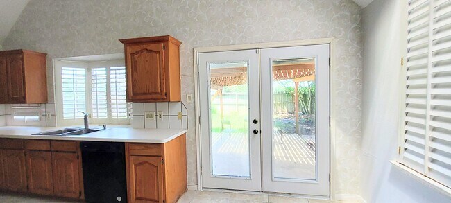 Foto del edificio - 2922 Double Lake Dr