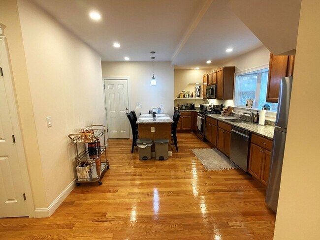 Photo - Awesome 4 bed 2 bath in Somerville... Don't miss out!! House