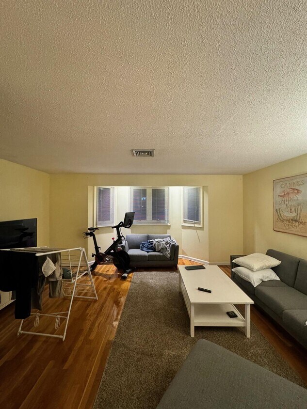 Foto principal - 620 Boston Ave