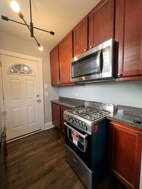 Foto del edificio - 3149 N Springfield Ave