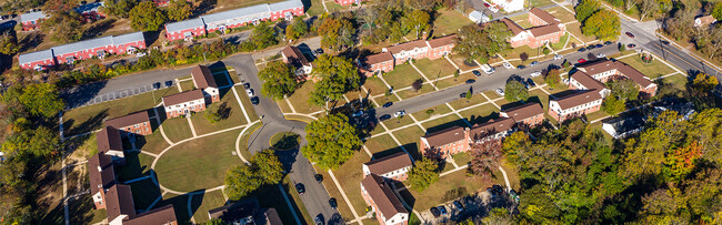 Building Photo - Park Towne Apartments