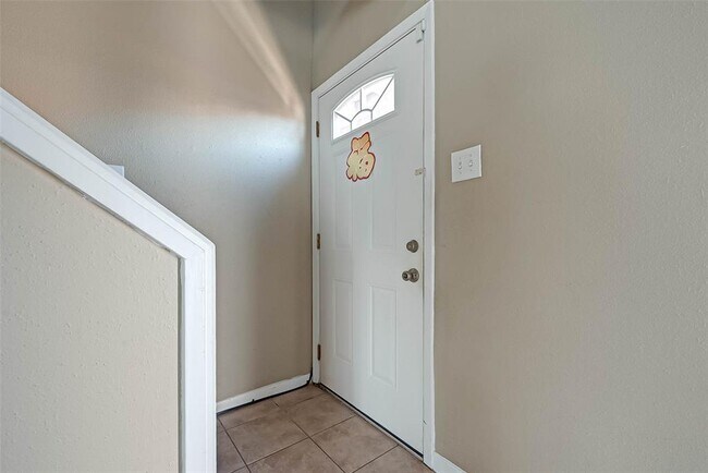 Building Photo - 9512 Pagewood Ln