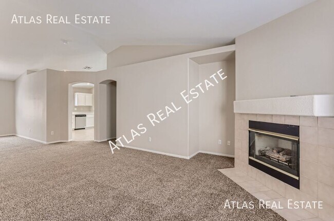 Building Photo - 2 WEEKS FREE RENT IF MOVED IN BY 8/31! | M...