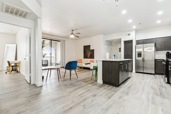 Building Photo - 9450 W Cabela Dr