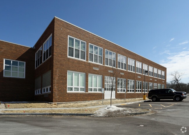 Oconomowoc School Apartments Wi Building Photo Oconomowoc School Apartments
