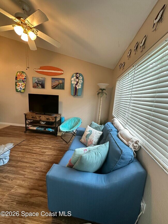 Foto del edificio - 335 Ocean Park Ln