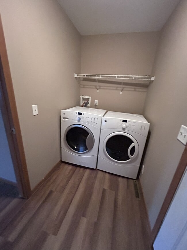 Building Photo - Burlington