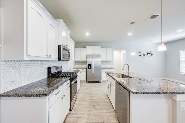 Building Photo - 1210 Cyprus Ln