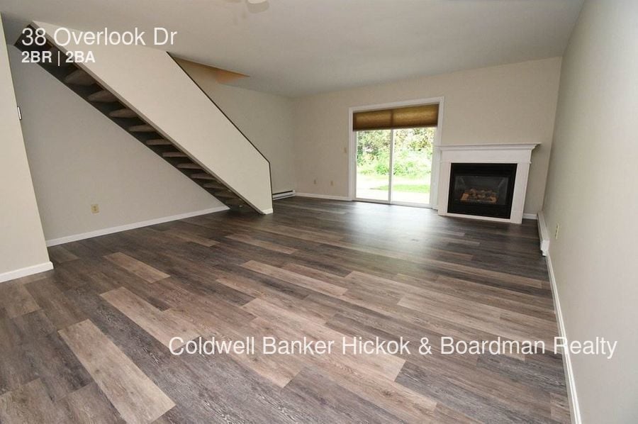 38 Overlook Dr, South Burlington, VT 05403 Townhome Rentals in South