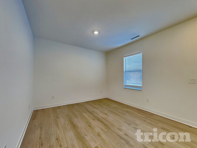 Foto del edificio - 11819 Moorfield Ln