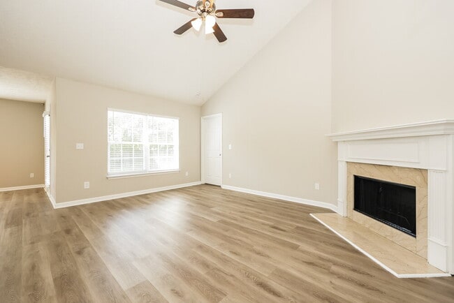 Building Photo - 603 Easy Goer Way
