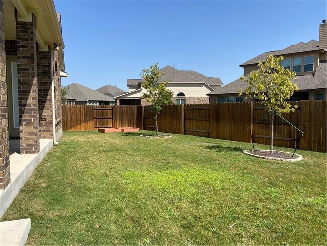 Building Photo - 3445 Francisco Way