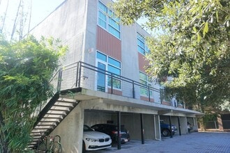 Building Photo - 536 Selma St
