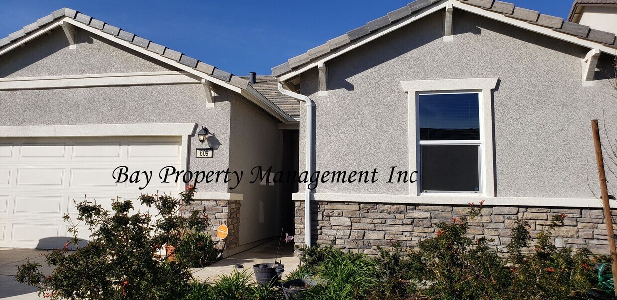 Primary Photo - Lovely home in Soledad