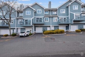 Building Photo - 18 Skyview Terrace