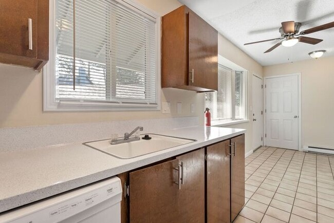 Photo - 2 Bedroom Home, pets welcome!!