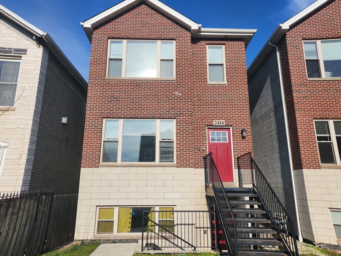 2416 W Arthington St Unit 1, Chicago, IL 60612 Condo for Rent in