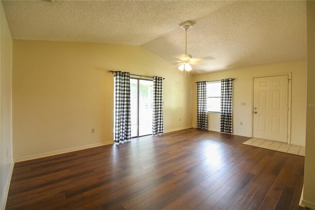 Building Photo - 6324 Highland Gardens Ct