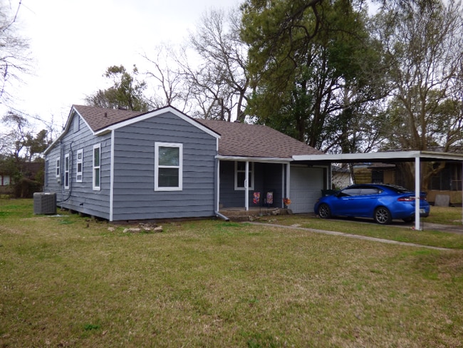 Building Photo - 9 W Eads Ave