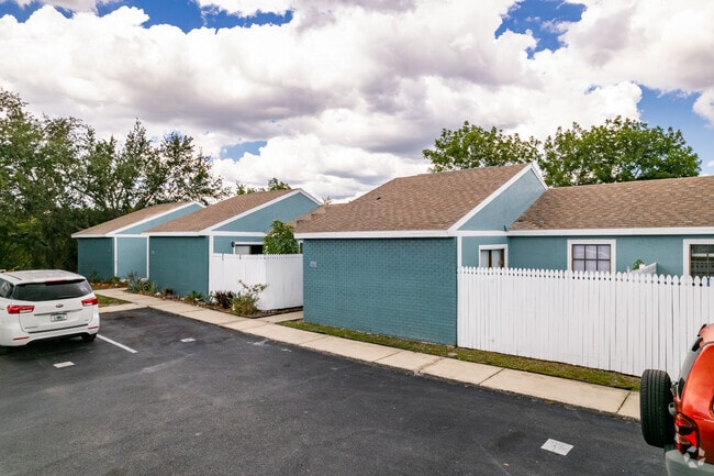 9910 Aquarius Dr Port Richey, FL - 9910 Aquarius Dr