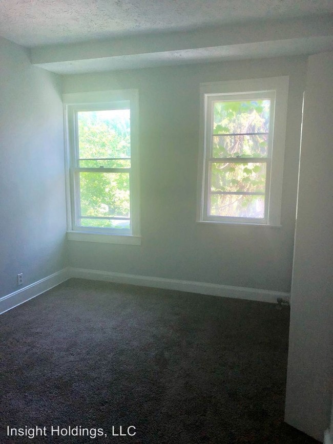 Building Photo - 13468 Clifton Blvd