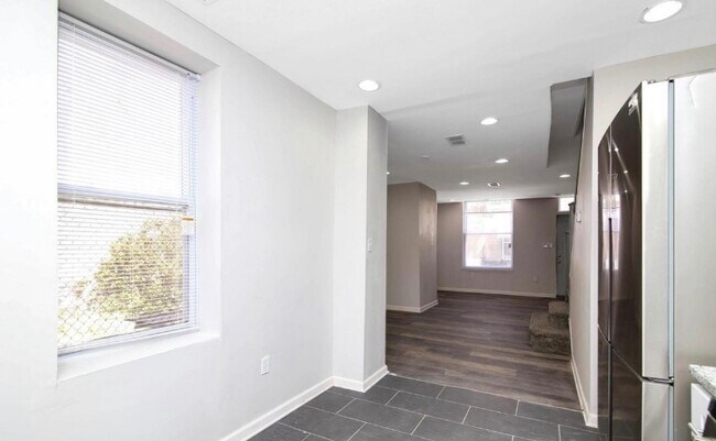 Foto del edificio - 4440 N Cleveland St