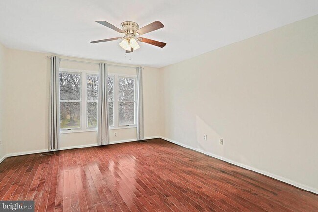 Building Photo - 9216 Burley Ln