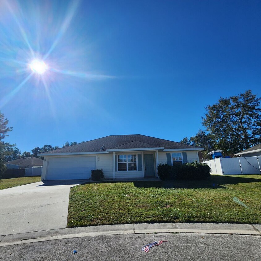 Primary Photo - Holiday Special $500 Off Rent