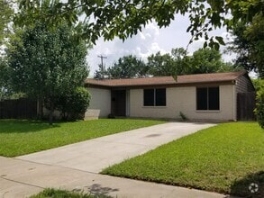 Building Photo - 4801 Harper Dr