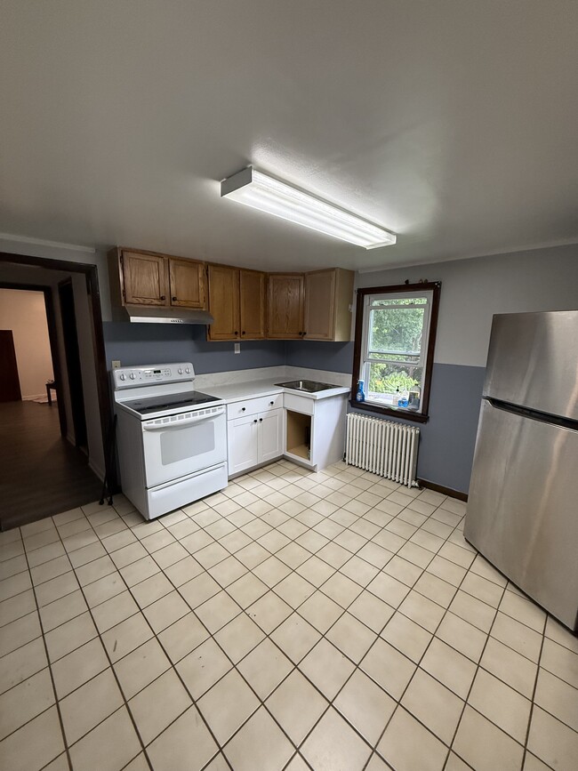 Building Photo - 912 McKinley St