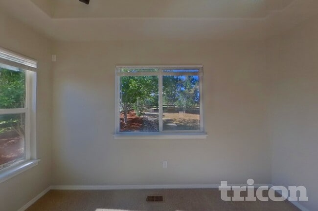 Building Photo - 12204 Angelina Dr