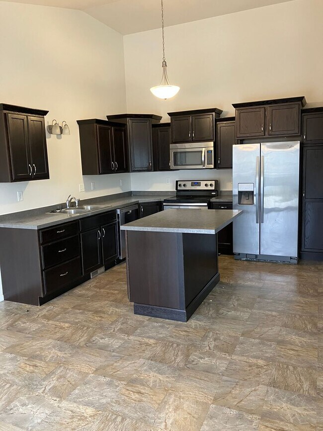 Foto del edificio - 3 Bed 3 Bath Twin Home