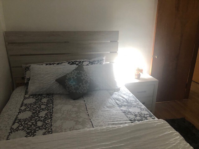 Foto del edificio - 12 Brookside Ave E