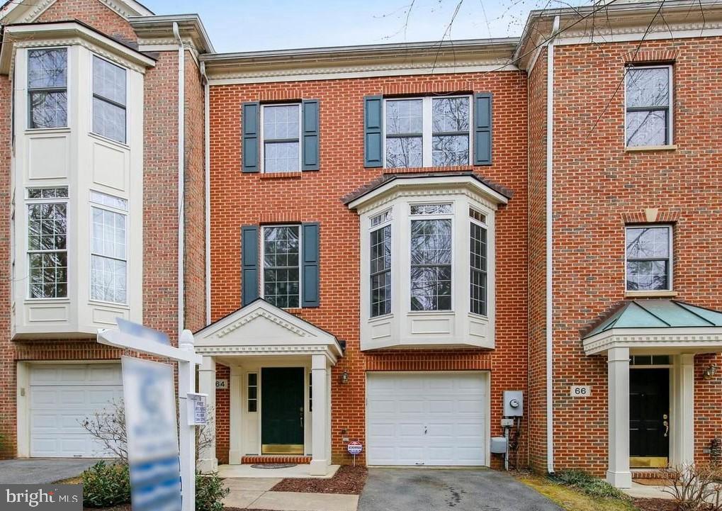 Foto principal - 64 Waddington Ln