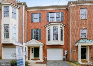 Building Photo - 64 Waddington Ln