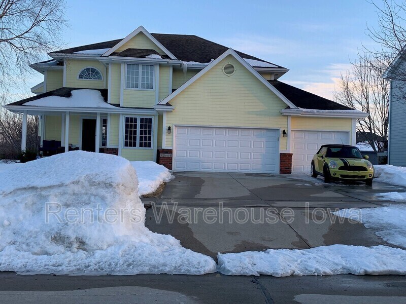Primary Photo - 15006 Rosewood Dr