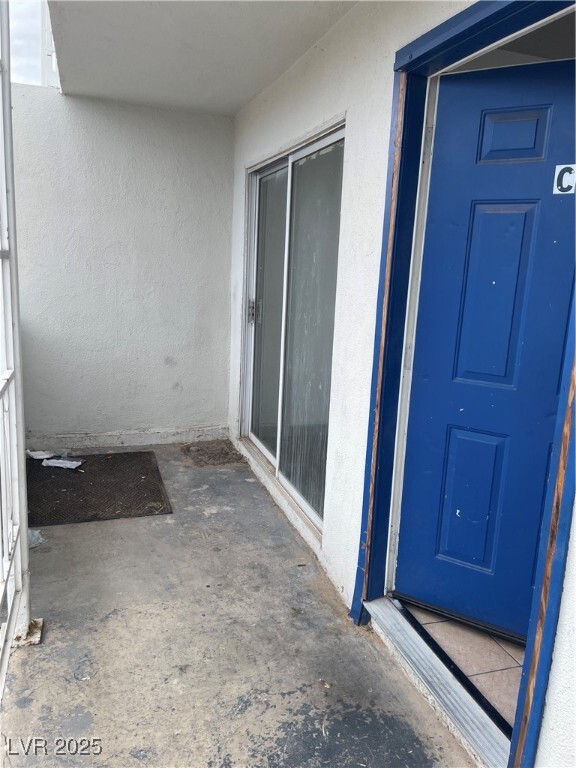 Building Photo - 537 Calcaterra Cir