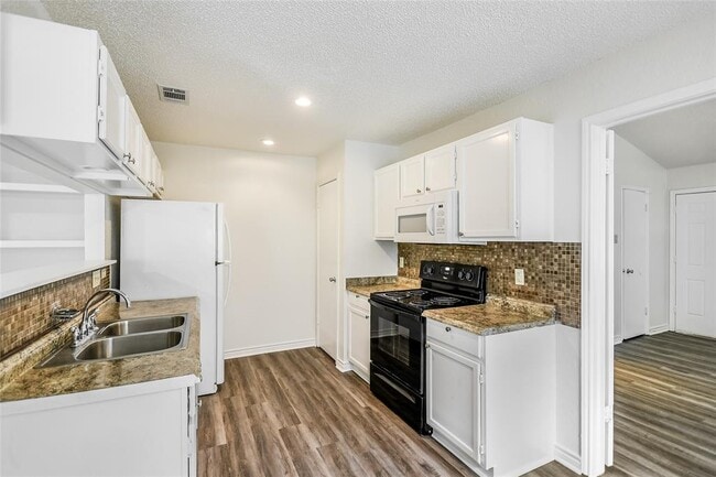 Building Photo - 526 Cutty Trail