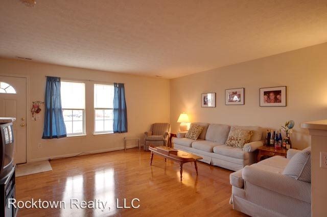 Building Photo - 3 br, 2.5 bath House - 327 Emerson Lane