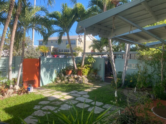 Foto del edificio - 2120 Patterson Ave