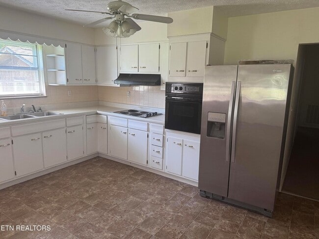 Foto del edificio - 520 Hopewell Rd