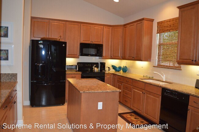 Building Photo - 3 br, 3 bath House - 28661 San Lucas Lane ...
