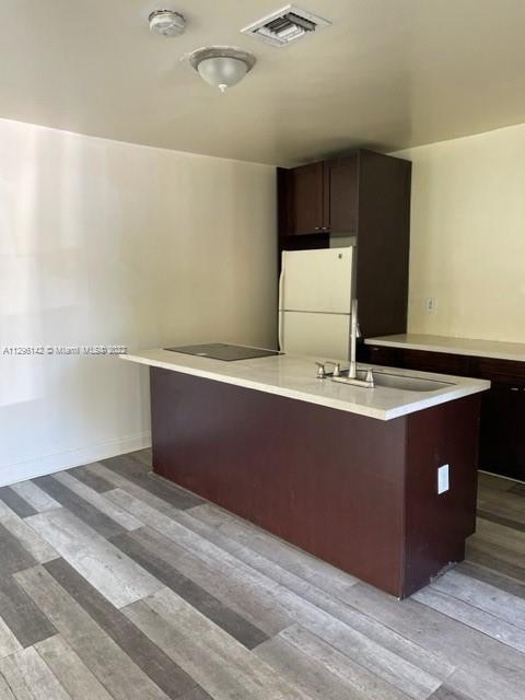 Foto del edificio - 56 NW 60th St