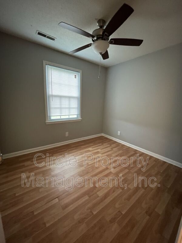 111 Claybill Dr Unit 111B, Meridianville, AL 35759 Condo for Rent in