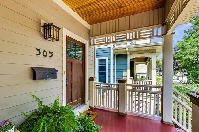 Building Photo - 305 Marengo Ave